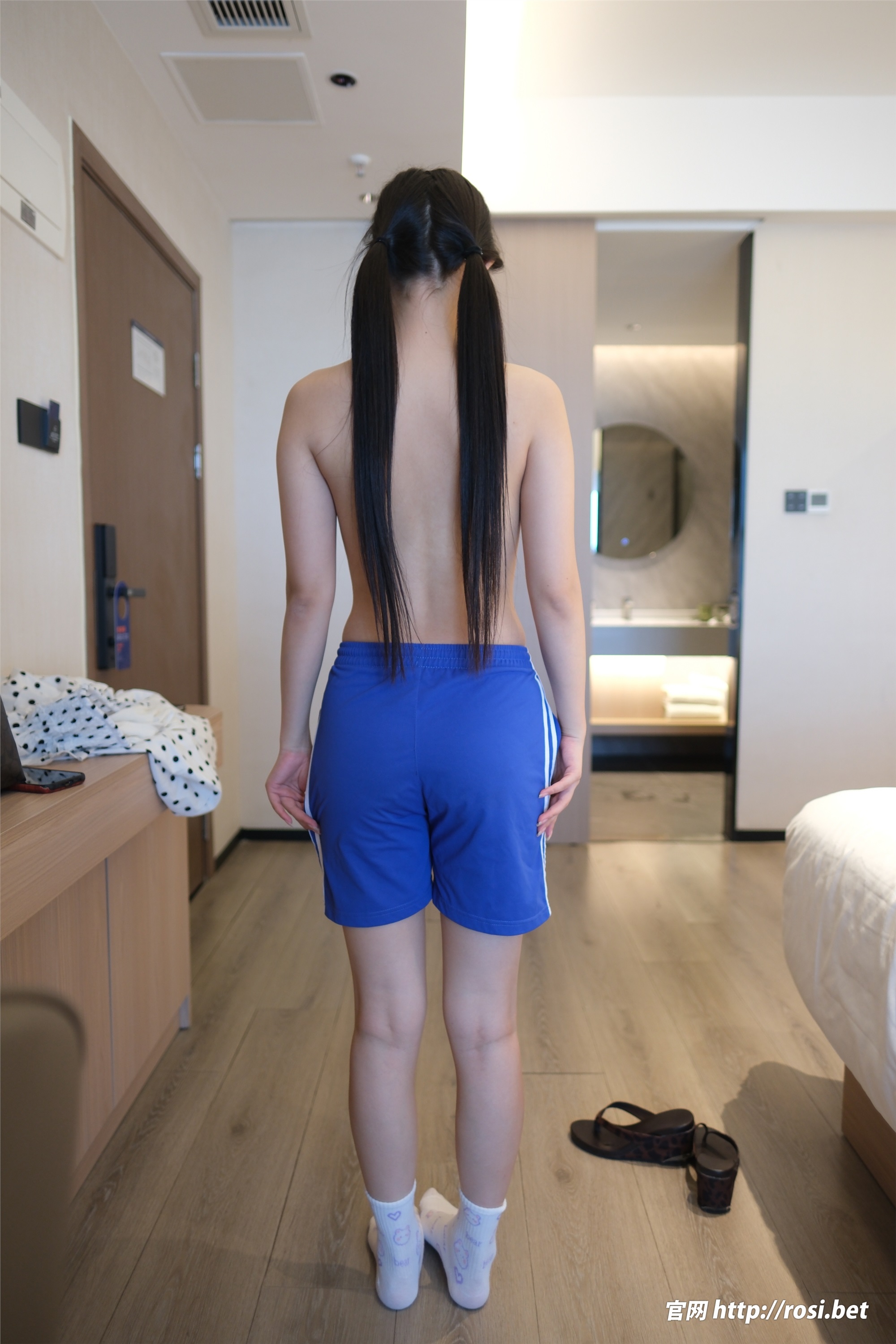 ROSI写真 2026.01.07 NO.5147